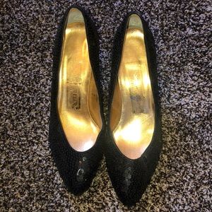 Size 8 Andrew Geller Boutique mini heels